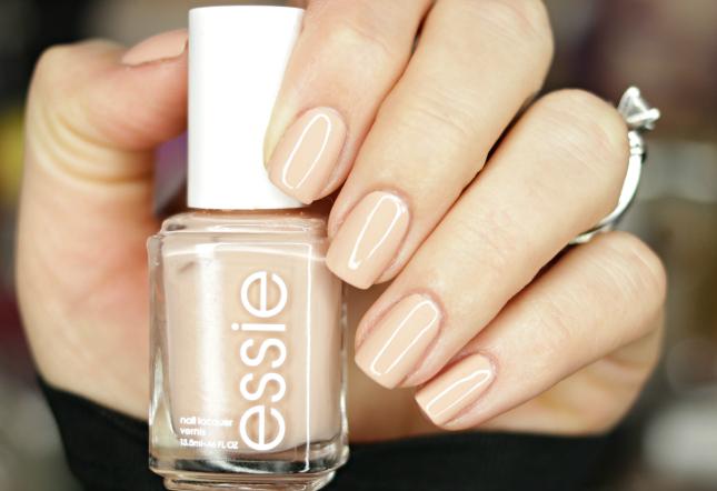 Essie Nail Polish Perennial Chic 905